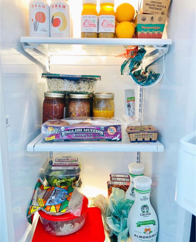Jared Leto muestra los alimentos que guarda en su nevera durante la cuarentena. Foto: Instagran