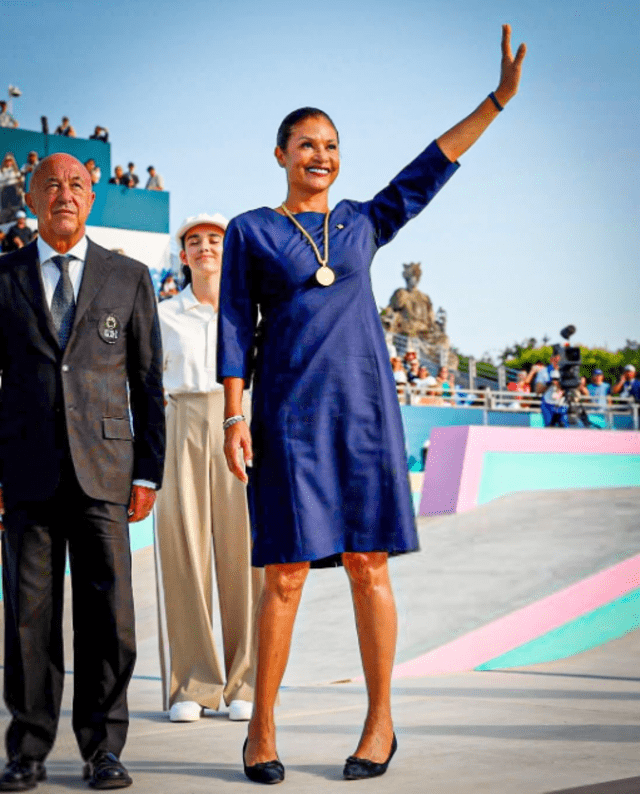  Cecilia Tait también otorgó medallas en la premiación del skateboarding en París 2024. Foto: difusión   