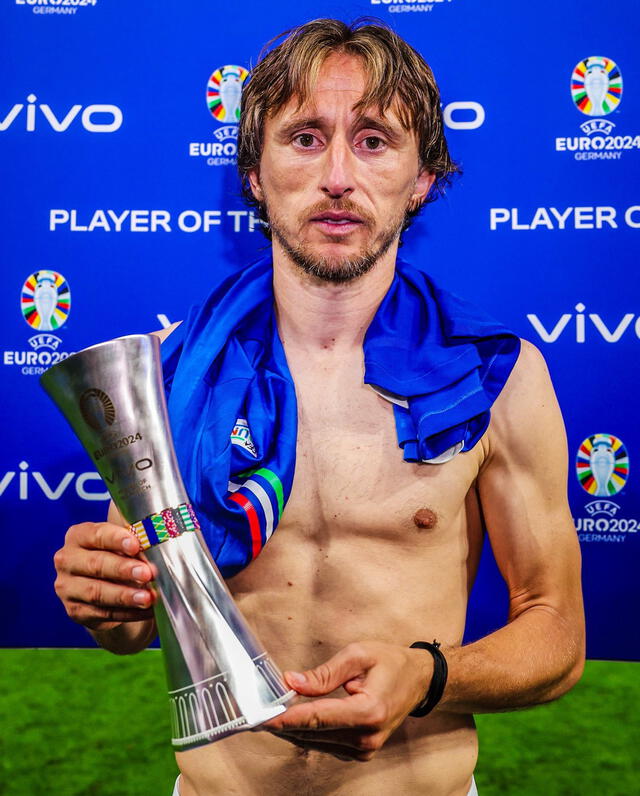  Luka Modric recibió el premio al mejor jugador del partido. Foto: UEFA   