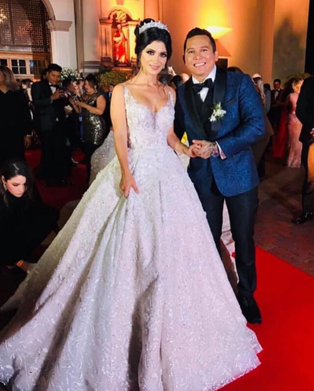 Edwin Luna y Kimberly Flores se casaron en medio de polémica [FOTOS]