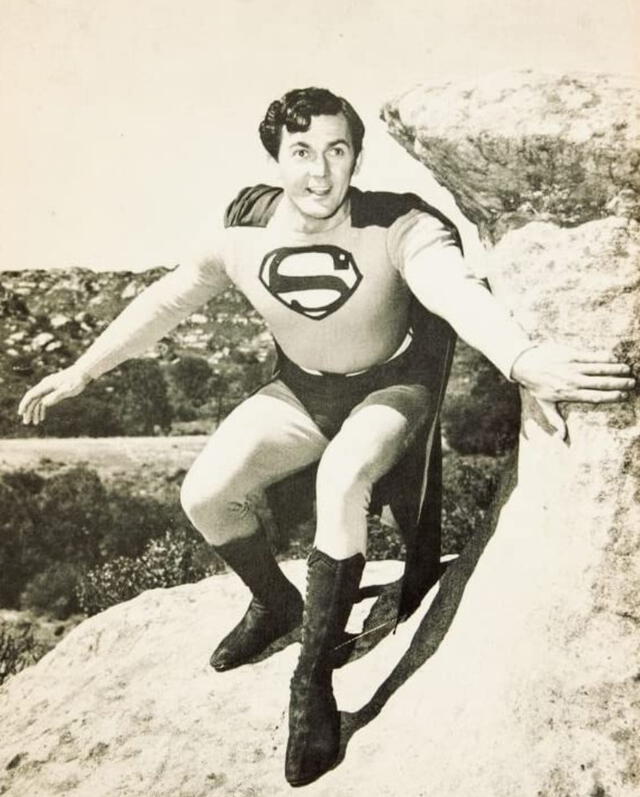Kirk Allyn como Superman. Foto: IMDb