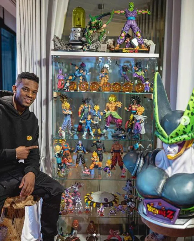 Nelson Semedo y su colección de Dragon Ball Nelson Semedo y su colección de Dragon Ball