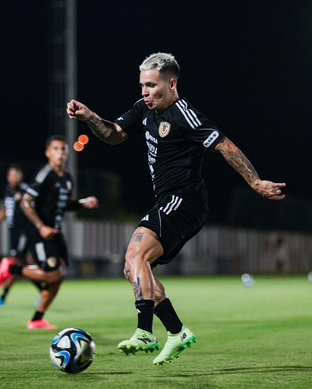 Con Soteldo a la cabeza, la Vinotinto entrenó por primera vez. Foto: la Vinotinto 