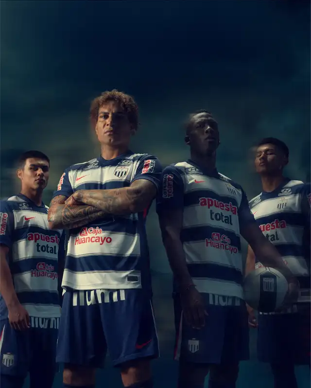 Alianza Lima presentó indumentaria por sus 125 años. Foto: Alianza Lima   