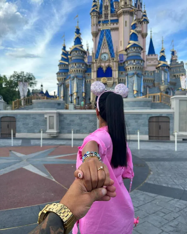 Melissa Paredes y Anthony Aranda comprometidos. Foto: Instagram   