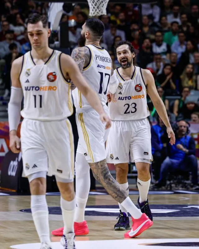 Real Madrid clasificó a las semifinales luego de derrotar a Murcia. Foto: Real Madrid basket/X   