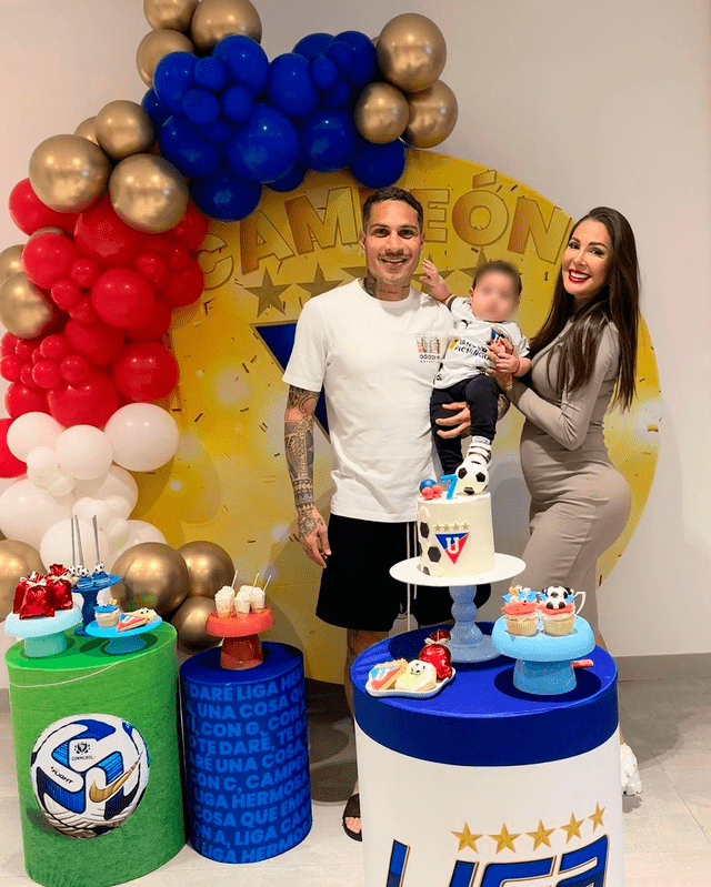 Paolo Guerrero en el cumpleaños de su hijo junto con Ana Paula. Foto: Instagram/Paolo Guerrero   