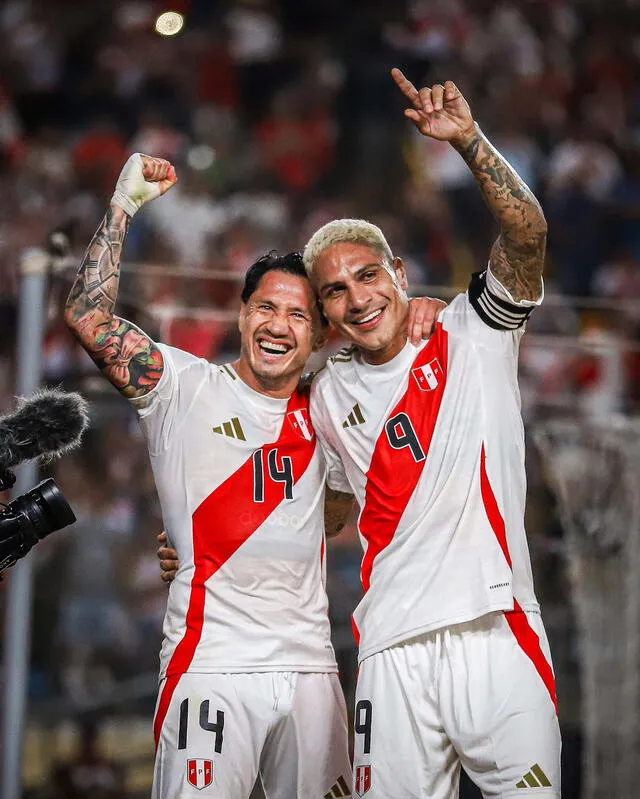 Guerrero junto con Lapadula. Foto: La Bicolor.   