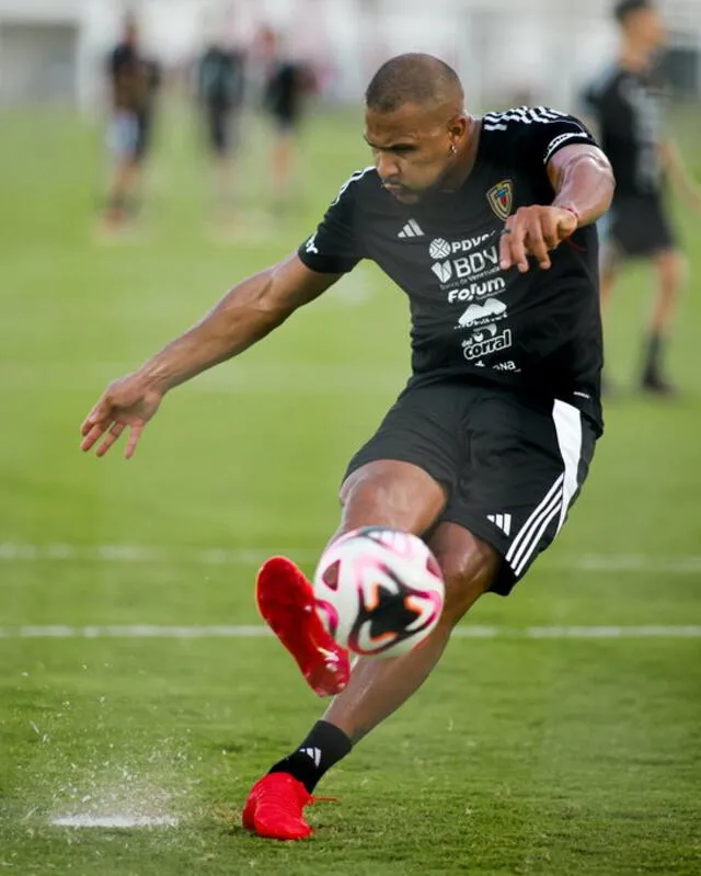 Venezuela entrenó por última vez este jueves 5 de junio previo al partido ante Bolivia. Foto: Vinotinto/X Venezuela entrenó por última vez este jueves 5 de junio previo al partido ante Bolivia. Foto: Vinotinto/X