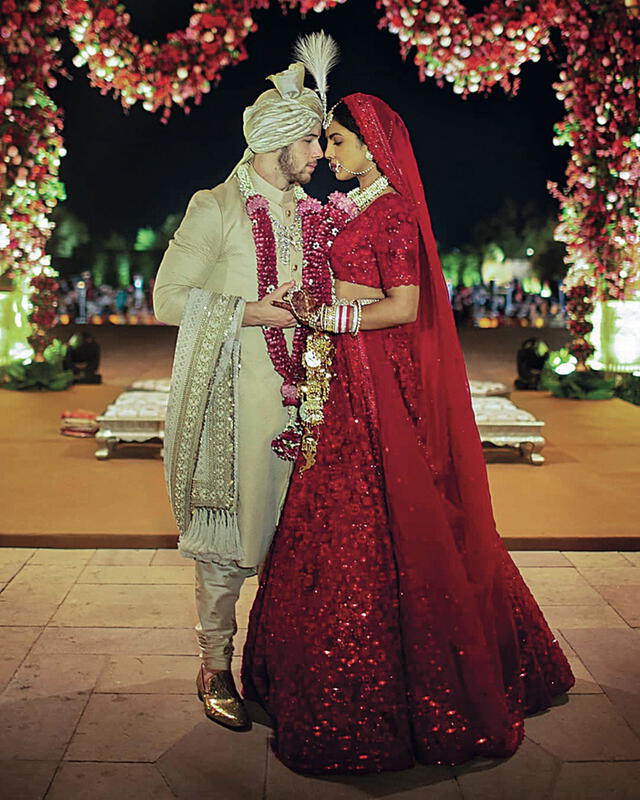 Nick Jonas y Priyanka Chopra en su ceremonia hindú. Foto: Instagram