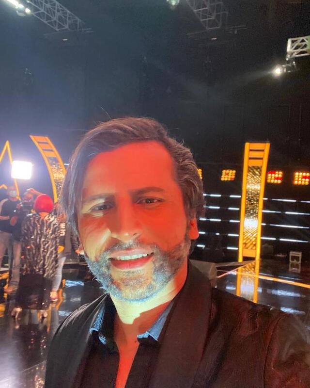 Imitador ecuatoriano de Ricardo Montaner