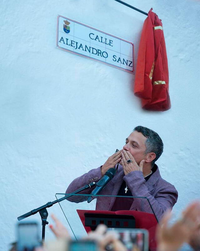 En 2019, presentaron en la ciudad española de Cádiz una calle con el nombre de Alejandro Sanz. (Foto: Instagram)