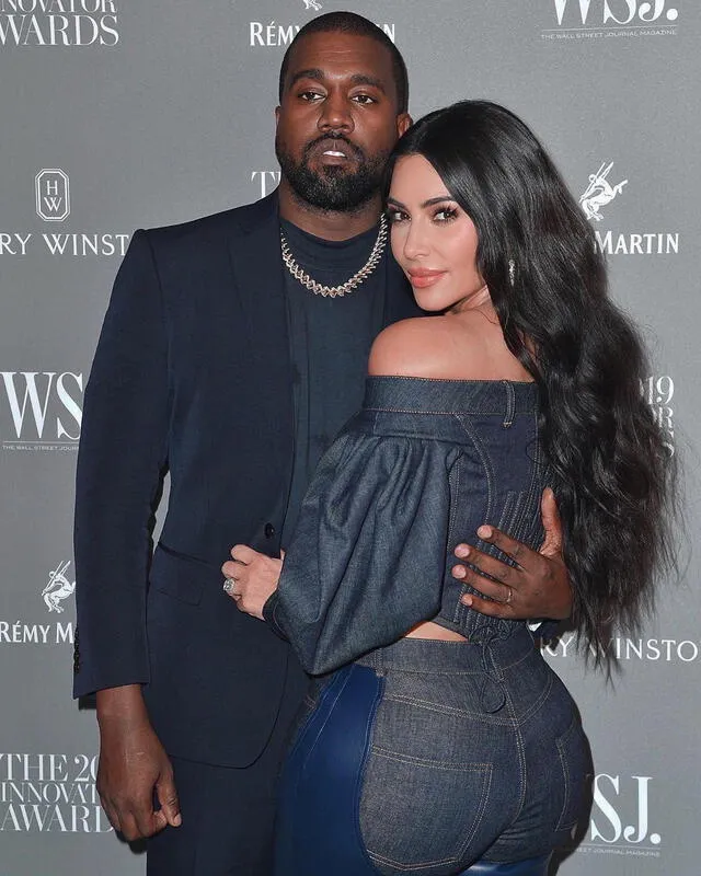 Kim Kardashian junto a su esposo Kanye West