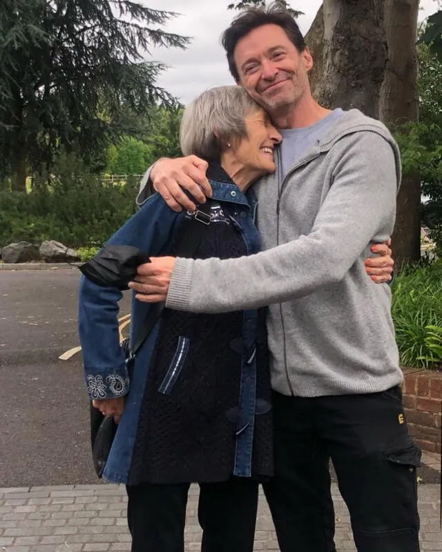  Hugh Jackman fue abandonado por su madre a los 8 años de edad. Foto: Hugh Jackman/Instagram   