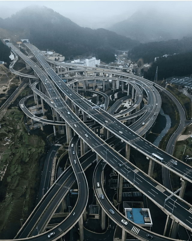  Estos puentes facilitaron el tránsito en China. Foto: @Dr_TheHistories/X<br>    