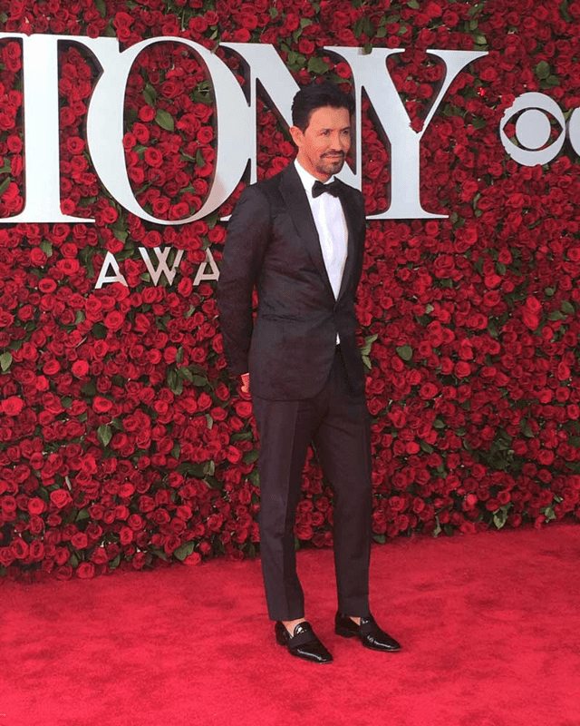 Raúl Ávila en una edición de los Tony Awards, los premios importantes del teatro. Foto: Raúl Ávila INC   