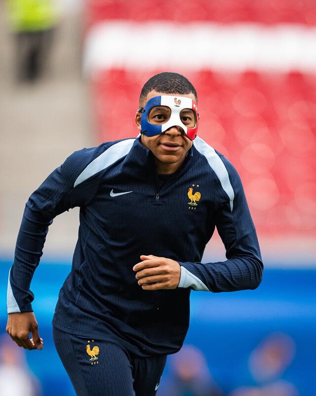  Esta es la máscara que usará Kylian Mbappé. Foto: X/Selección Francia   