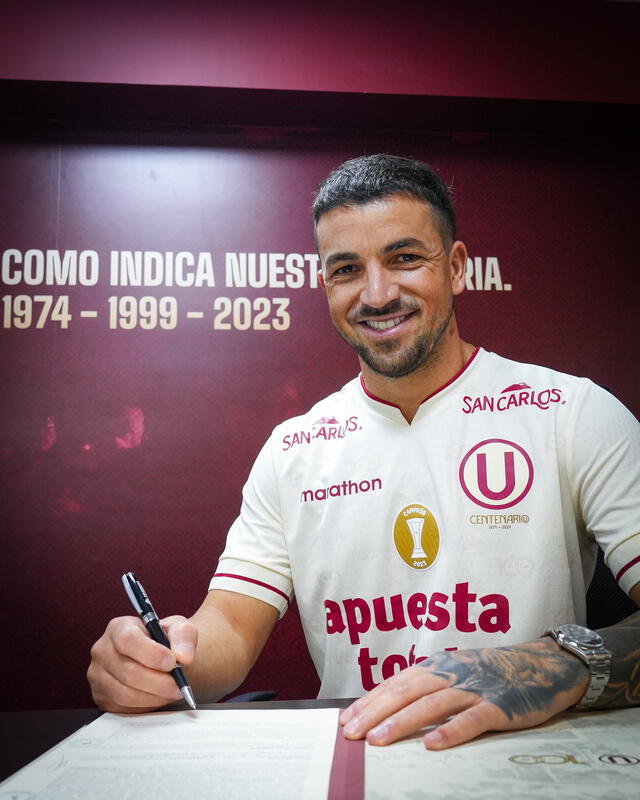  Gabriel Costa estampó su firma en Universitario hasta fines del 2024. Foto: Universitario/X   