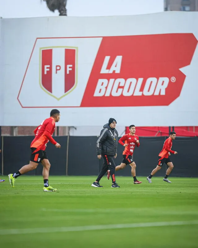 La selección peruana viene entrenando en el Estadio Nacional desde el martes 3 de septiembre. Foto: La Bicolor/X   