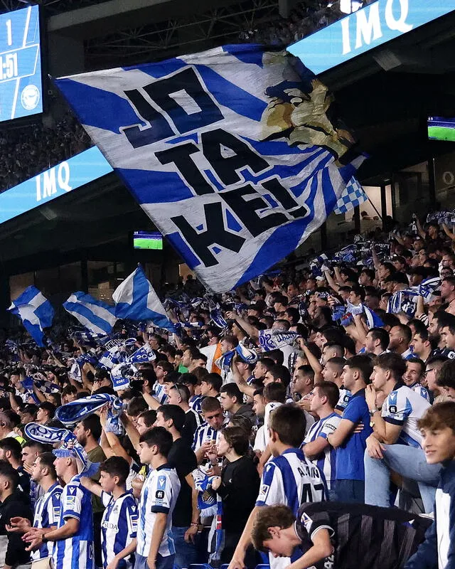  La hinchada de Real Sociedad se prepara para recibir al Real Madrid. Foto: Real Sociedad   