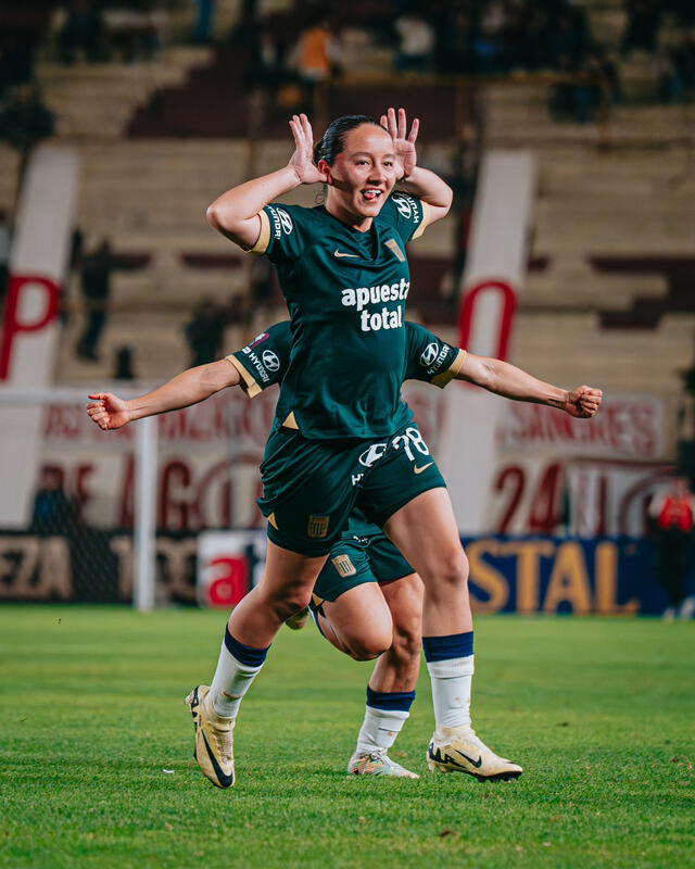  Angie Castañeda tuvo un importante papel en la final femenina entre Alianza Lima vs Universitario. Foto: Alianza Lima femenino/X   