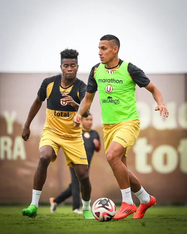  Álex Valera es el goleador crema de la Liga 1 2024. Foto: Universitario/X   