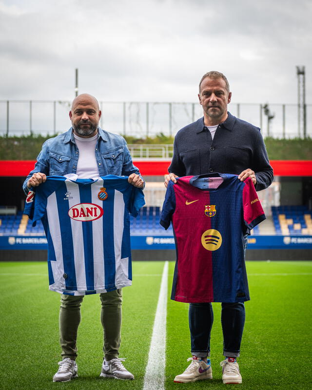  Los entrenadores de Barcelona y Espanyol se enconytraron previo al derbi catalán. Foto: FC Barcelona/X   