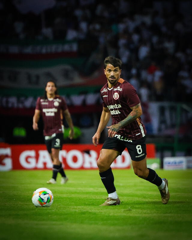  Gbriel Costa anotó un golazo ante Junior en el primer amistoso de Universitario en la Serie Colombia. Foto: Universitario/X   