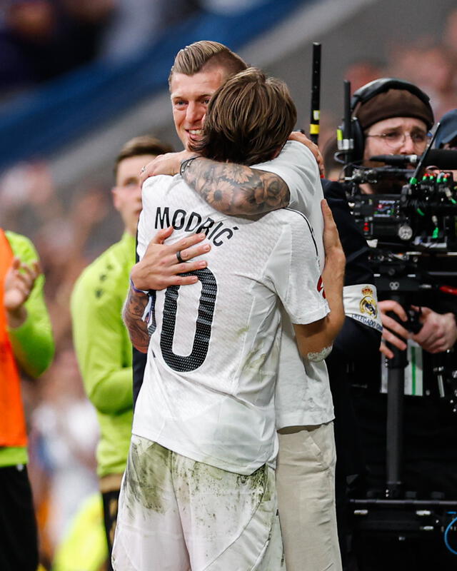 Toni Kroos y Luka Modric en la despedida del croata del Bernabéu. Foto: Real Madrid C.F. Toni Kroos y Luka Modric en la despedida del croata del Bernabéu. Foto: Real Madrid C.F.