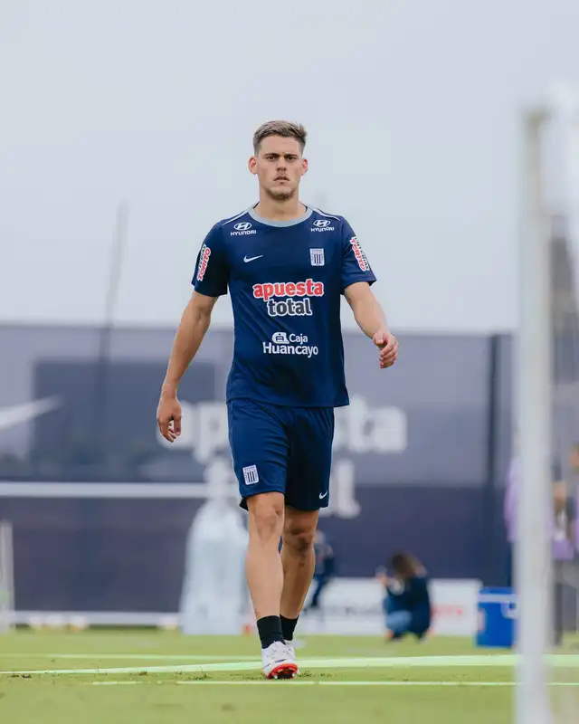 Federico Girotti afronta su primera experiencia en el fútbol peruano. Foto: Alianza Lima 