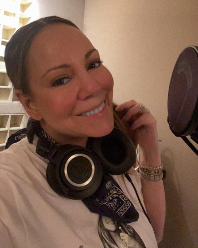 Mariah Carey tiene 50 años y es una talentosa cantautora. Durante su carrera ha obtenido numerosos premios, entre los que se encuentran cinco Grammys.