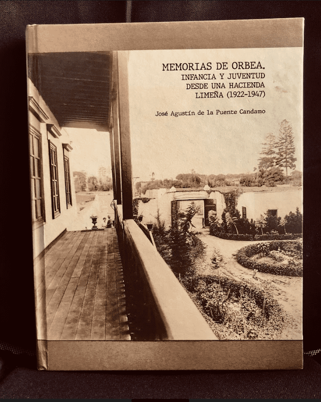 Portada del libro con una fotografía en sepia del patio principal de la casa hacienda Orbea. Foto: difusión.