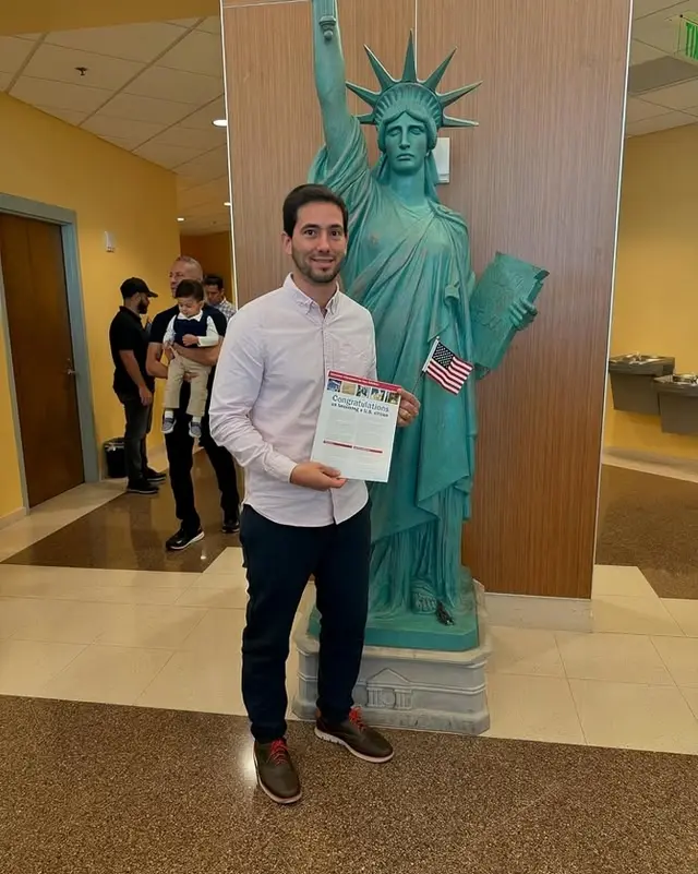 Ezequiel Gómez se volvió exitoso con el negocio familiar de heladería en USA. Foto: @gelatero/Instagram<br> Ezequiel Gómez se volvió exitoso con el negocio familiar de heladería en USA. Foto: @gelatero/Instagram<br>