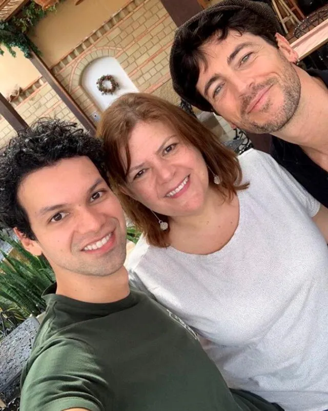 Jhonatan Bedoya, Carmenza González  y Ángel de Miguel para Pasión de gavilanes 2. Foto: Instagram/@capacho_gonzalezg