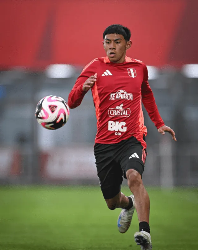  Maxloren Castro tiene 16 años y ya entrena con la selección peruana. Foto: difusión   