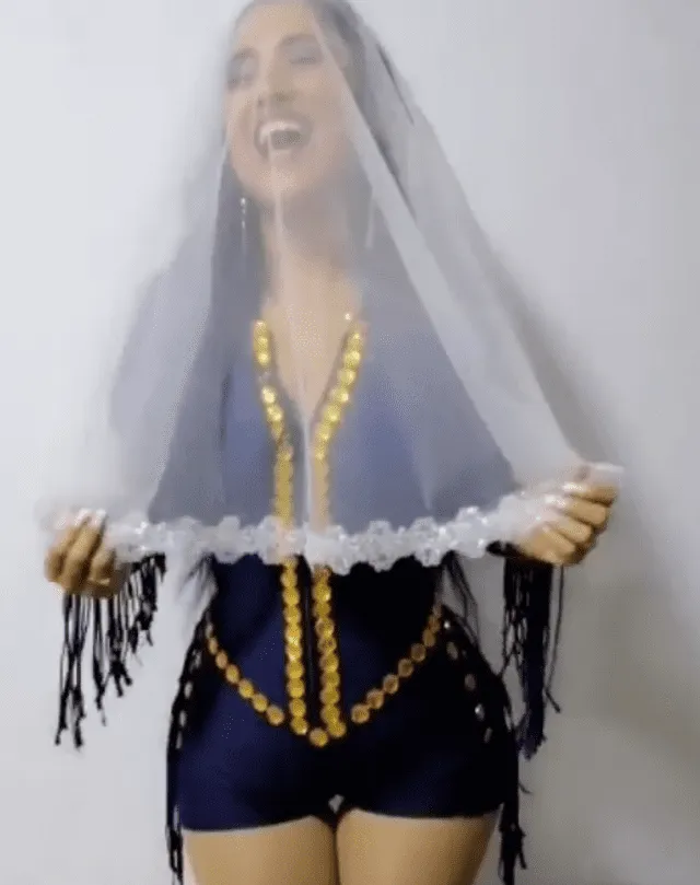 Katy Jara emociona a sus fans tras probarse vestido de novia.(Foto: captura)