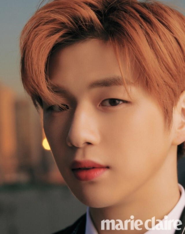 Kang Daniel alardea de su predilección por el uso de labiales.