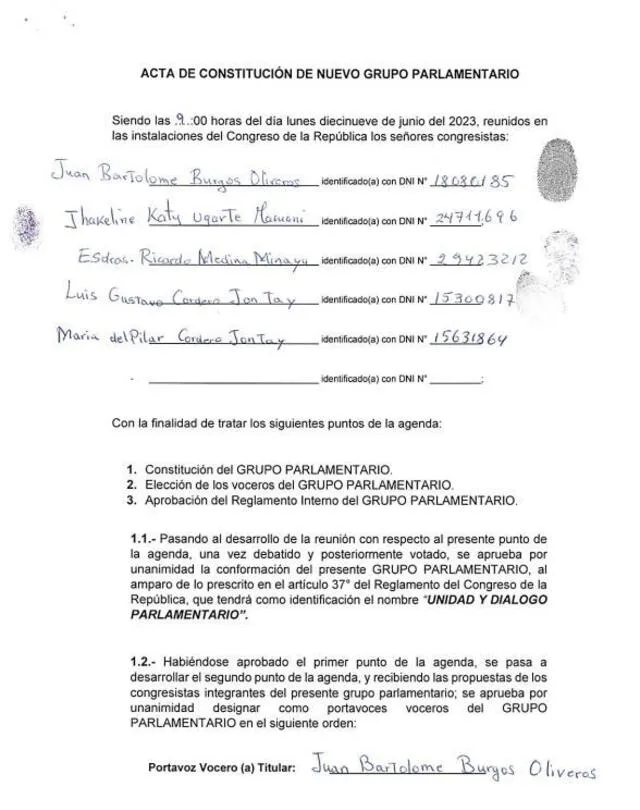  Documento que confirma la intención de un nuevo grupo parlamentario. Foto: Fuentes/La República 