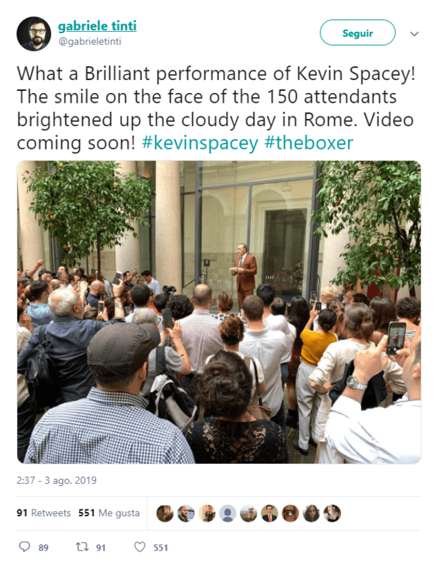 Kevin Spacey reaparece en público y recita un poema en Roma
