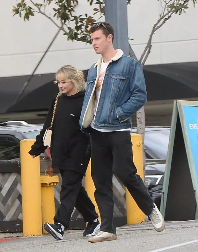 Shawn Mendes y Sabrina Carpenter fueron vistos juntos en Los Ángeles en febrero de este año. Foto: People Magazine 