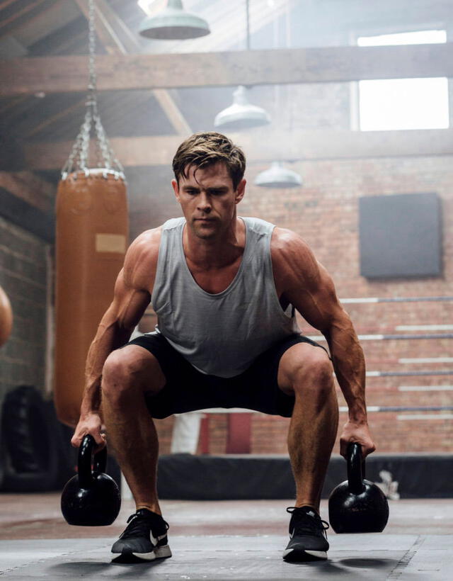 Chris Hemsworth es un fan de los ejercicios.