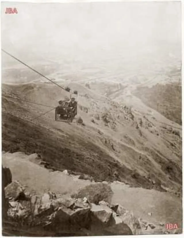  El monorriel del Cerro San Cristóbal fue inaugurado en 1912. Foto: Jorge Avid   