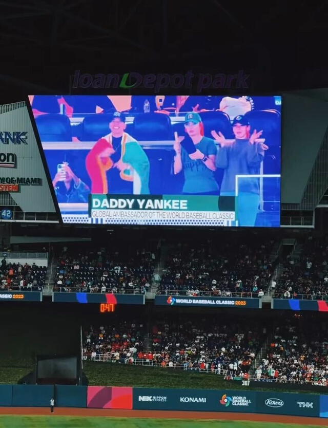 Daddy Yankee asistió a la segunda semifinal del Clásico Mundial de Béisbol. Foto: Instagram/@daddyyankee   