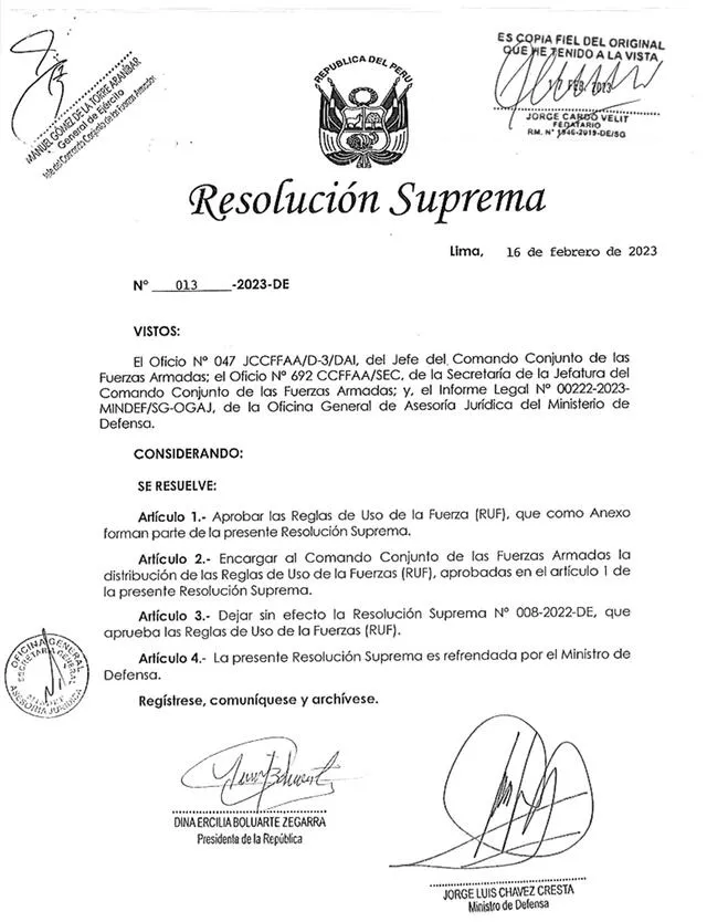  El decreto supremo de Boluarte aprueba que las FF. AA. no disparen indiscriminadamente.    