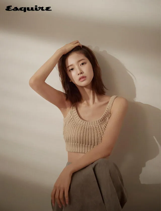 Arin, Oh My Girl, Esquire