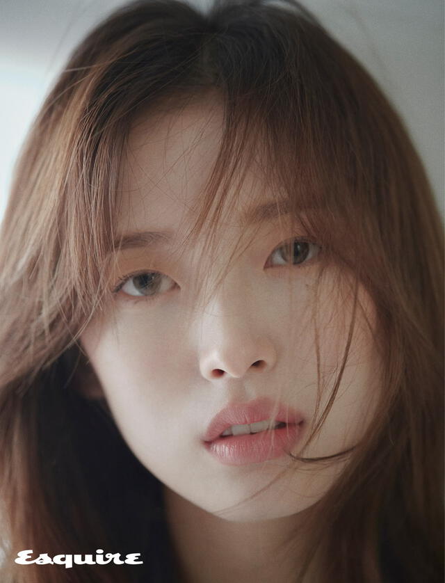 Arin, Oh My Girl, Esquire