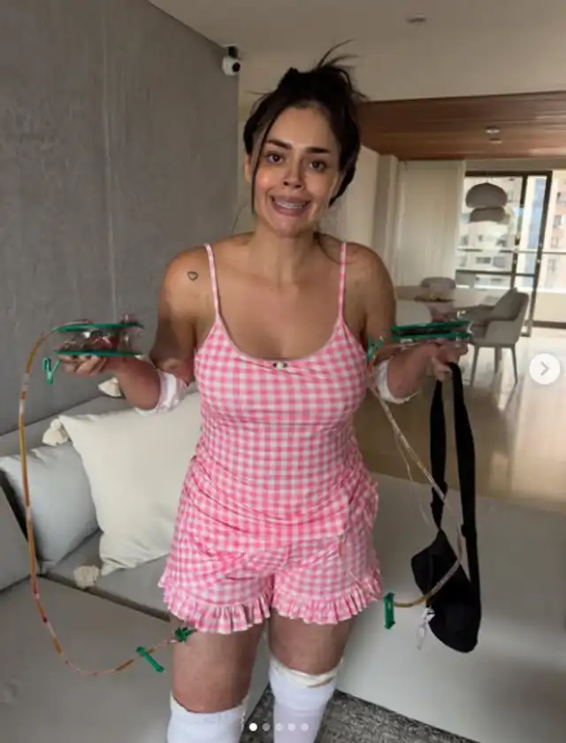  La Segura broma tras delicada intervención. Foto: Instagram   