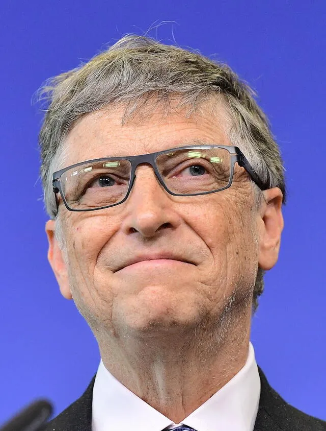 Bill Gates es un empresario, programador, inversor y filántropo estadounidense, mejor conocido por ser el cofundador de Microsoft Corporation. Nació el 28 de octubre de 1955 en Seattle, Washington. Foto: AFP  