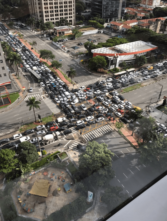 Embotellamiento vehicular en Sao Paulo. Foto: Facebook BandNews FM