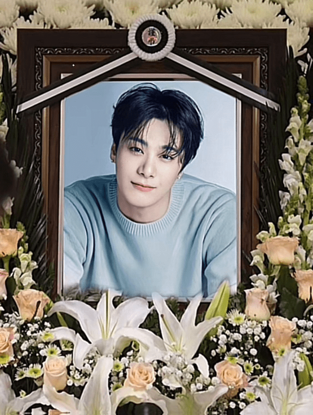  Foto de Moonbin en su funeral. Foto: Twitter   